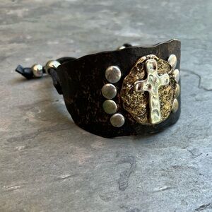 Western Hammered Plate Cross Cuff Bracelet